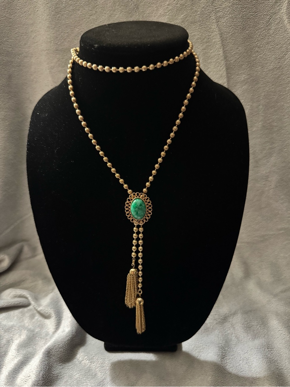 VTG Avon 1973 Ming Green Tassel Bolo Lariat Necklace